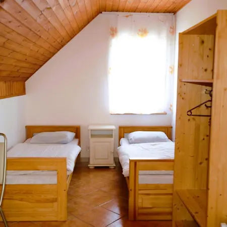 Cztery Wiatry Jezierzany Kolo Jaroslawca I Nad Jeziorem Wicko * ياروسوافيتس